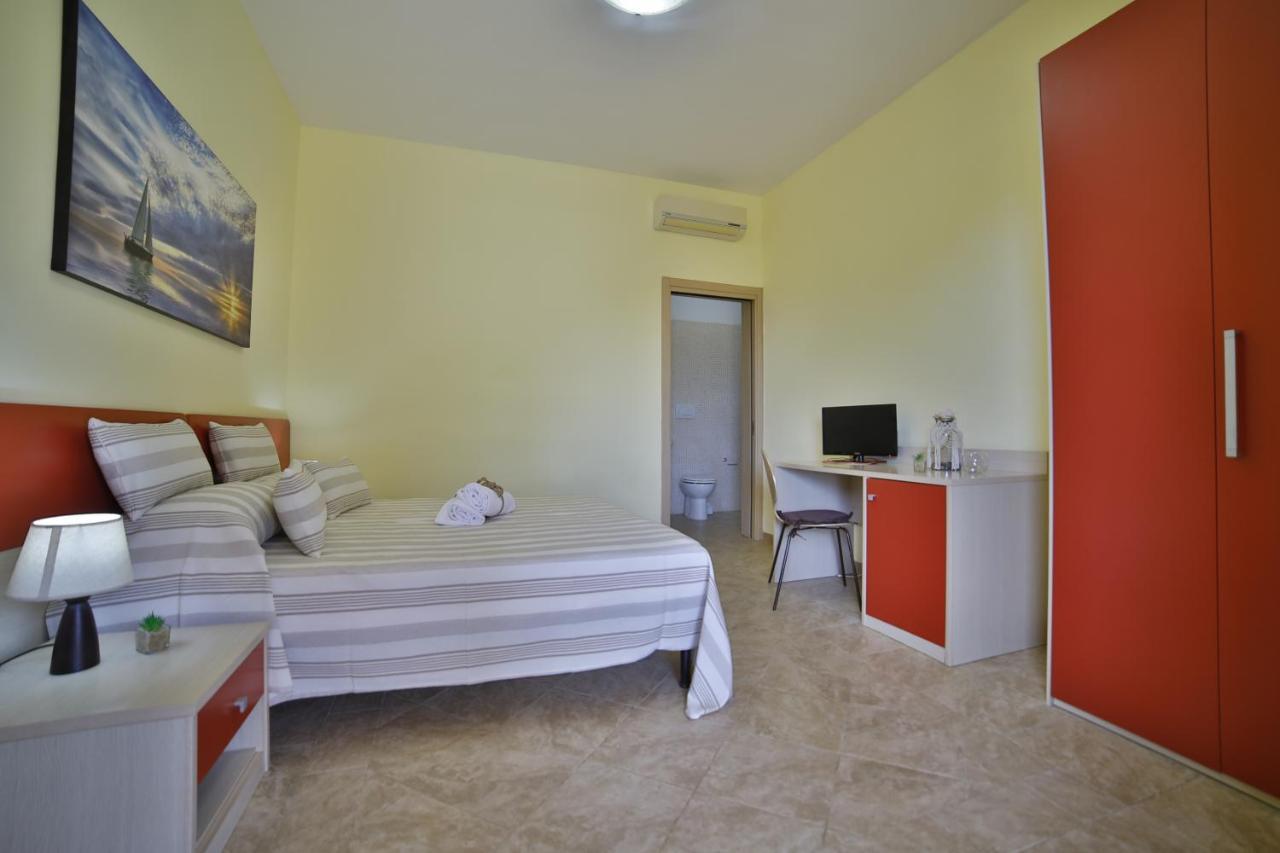 B&B La Casa Di Attilio Porto Cesareo Eksteriør bilde